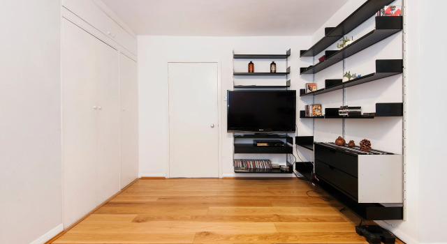 Classic home and garden in Bloomsbury, Забронировать Отель Отели Лондона 3 звезды, рядом с Театр Technis, 3*