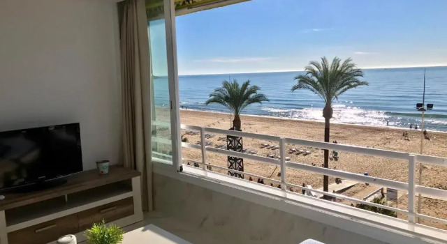 Студия Levante Beach Seafront Blueline Studio