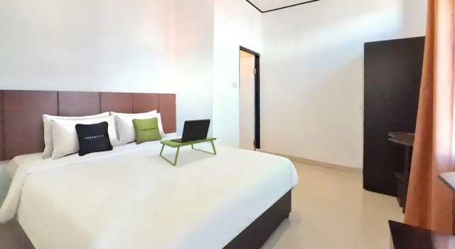 Urbanview lovetel Near Jalan Sudirman
