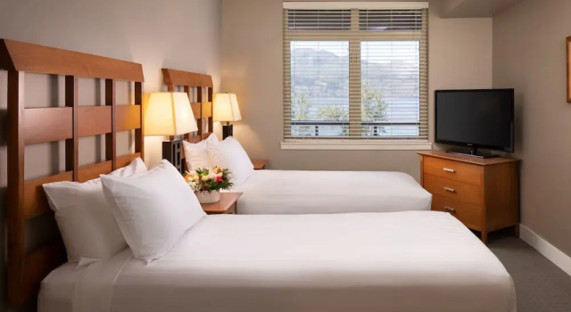 Люкс c 1 комнатой с видом на озеро The Cove Lakeside Resort