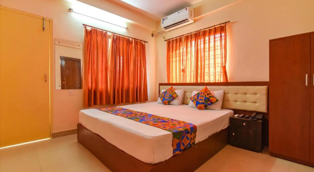 FabHotel Lake Place