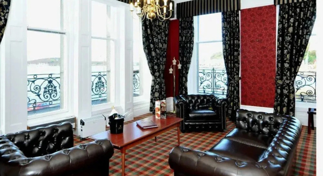 Двухместный люкс Columba Hotel