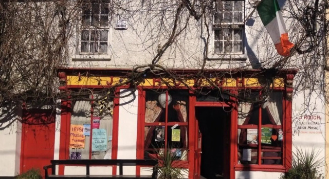 Dun Cromain Bed and Breakfast, Book Hotel Hoteller i Banagher med parkering, Parkering