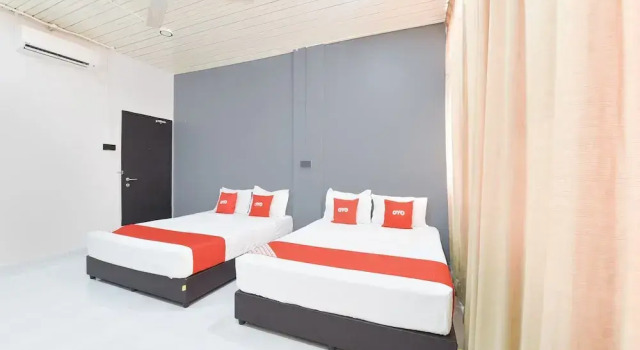 Люкс OYO 91052 Hotel Kenangan
