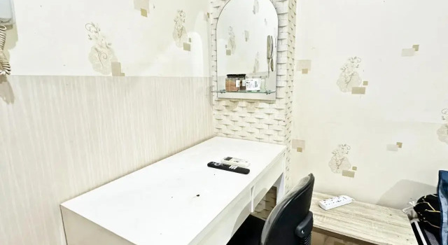 Comfy Studio with Smart Tv&Fast Wifi @Baywalk Mall, Book Hotel Jakarta Jakarta Province