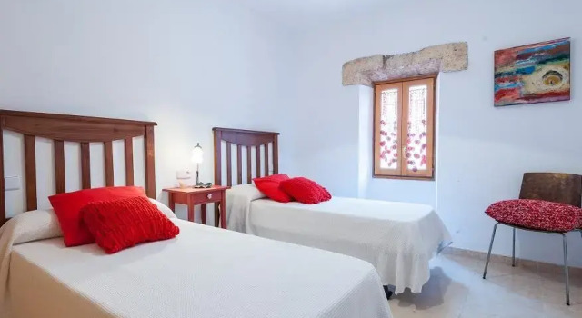 Lluneta, Book Hotel Santa Margalida Majorca