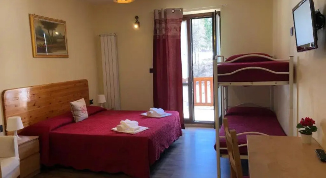 Hotel Piccolo Chalet, Prenota Chalet Claviere Val di Susa