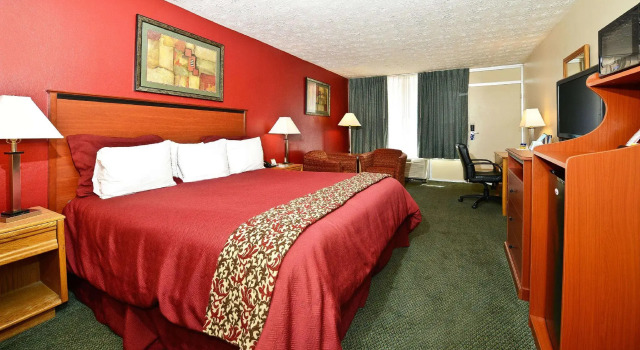 Двухместный номер Standard Hotel Red Rose by Townhouse Covington I-64