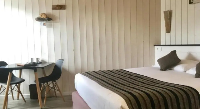 Двухместный номер Classic Hôtel Restaurant & Spa Plaisir
