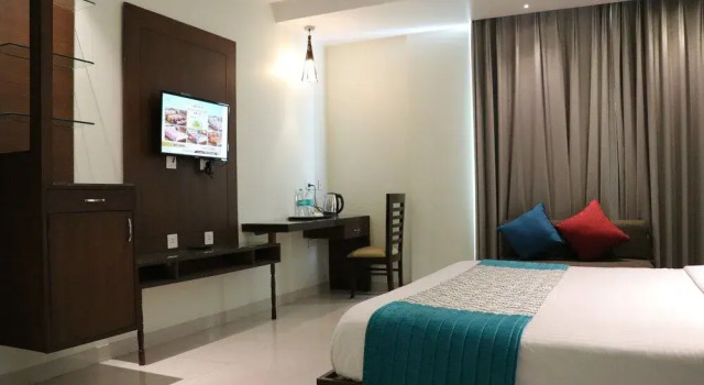 Palmdale Hotel & Resort, Varaa Lomakeskus Ambala Haryana