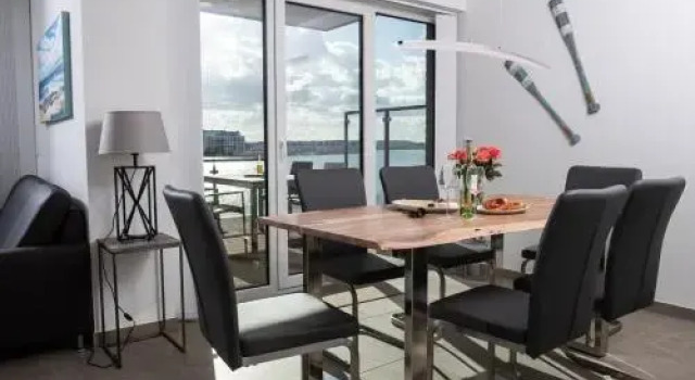 Dock 76 Main