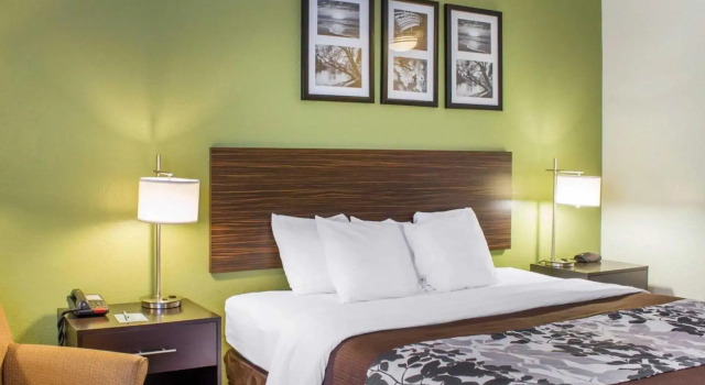 Номер Standard Sleep Inn & Suites Jacksonville near Camp Lejeune