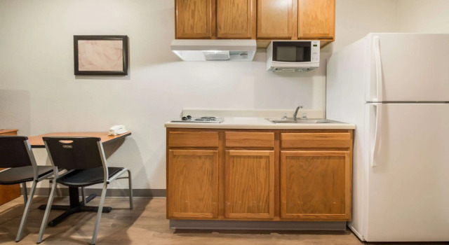 Четырёхместный номер Standard WoodSpring Suites Houston La Porte