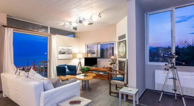 An Ideal Place to Relax With a 270 Degree View of the Saronic Gulf, Забронировать Дом для отпуска Виллы Сароникос, Вилла