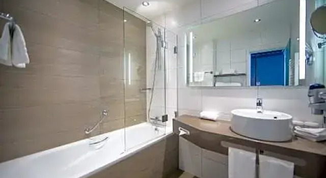 Двухместный номер Executive с видом на город Apollo Hotel Amsterdam, a Tribute Portfolio Hotel