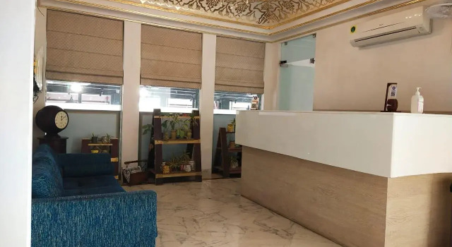 Hotel Ratangarh Palace, Забронировать Отель Отели штата Раджастхана с парковкой, Парковка