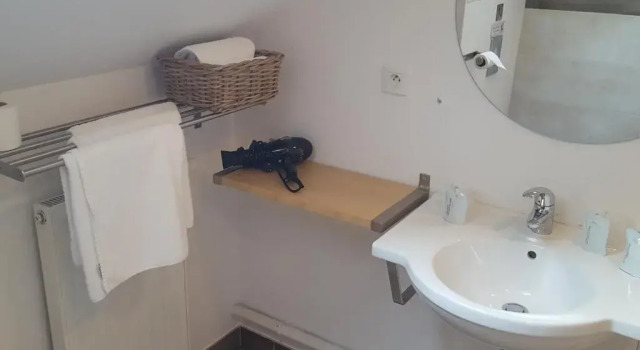 Номер Comfort Hôtel Les Granges de Bigose