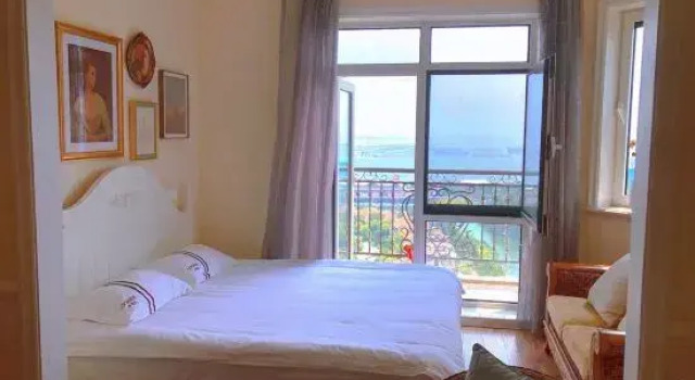 Люкс Dalian Oudian Homestay