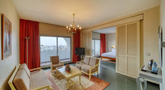 Люкс с балконом AKWA PALACE Douala