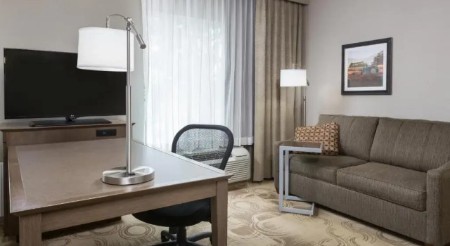 Студия Hampton Inn & Suites Yuba City