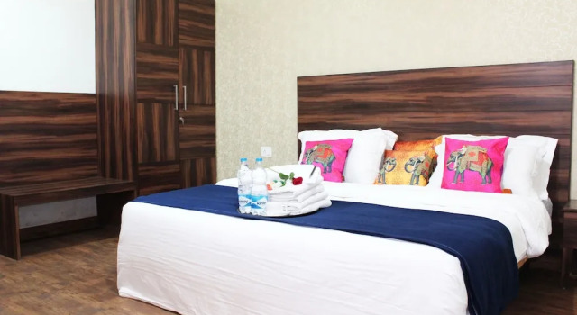 Номер Deluxe с видом на город Adhunik Hotel Behror