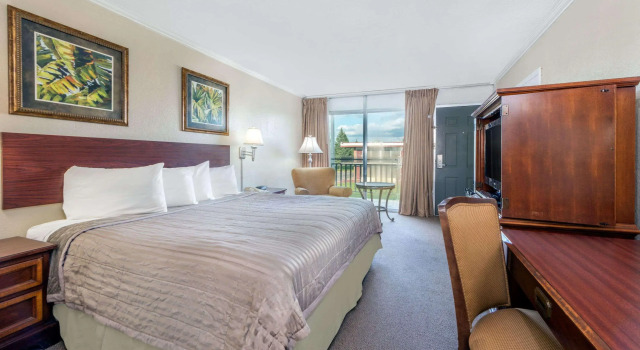 Howard Johnson by Wyndham Burlington, Book Hotel Hoteller i Burlington med morgenmad, Morgenmad