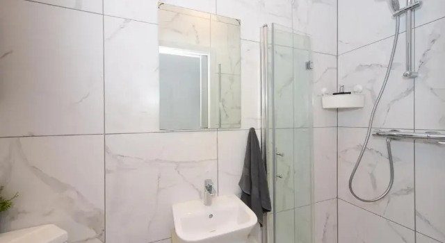 Апартаменты Super Cool Luxury Studio near the beach - Smart TV, WiFi & Netflix