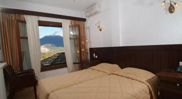 Hotel Taxiarches, Забронировать Отель Отели Аристи 3 звезды, 3*