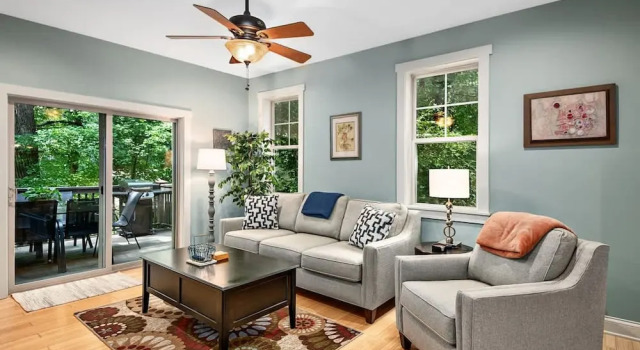 Cozy 2BR Townhouse w Deck Walk to W Asheville