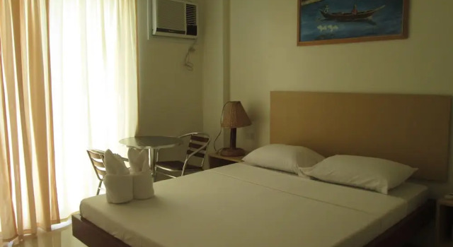 Номер Standard с балконом Jeffrey S Hotel