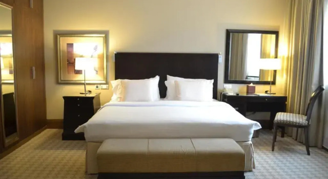 Семейный люкс Classic c 1 комнатой с видом на город Sheraton Khalidiya Hotel