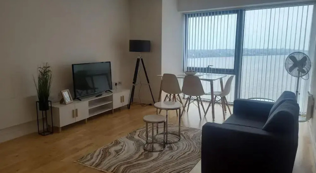 Apartmentsleeps5-city-tv-wifi-seaview, Забронировать Апартаменты/квартира Ливерпуль Мерсисайд, рядом с Район Пир-Хед