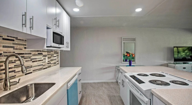Апартаменты Beachfront St Croix Condo w/ Pool + Lanai!