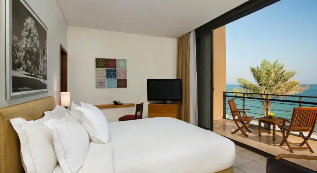 Вилла Presidential с 4 комнатами Hilton Kuwait Resort