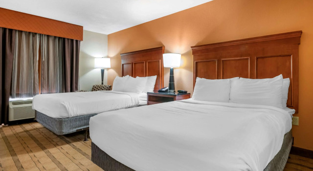 Четырёхместный номер Standard Best Western Plus Flagler Beach Area Inn & Suites