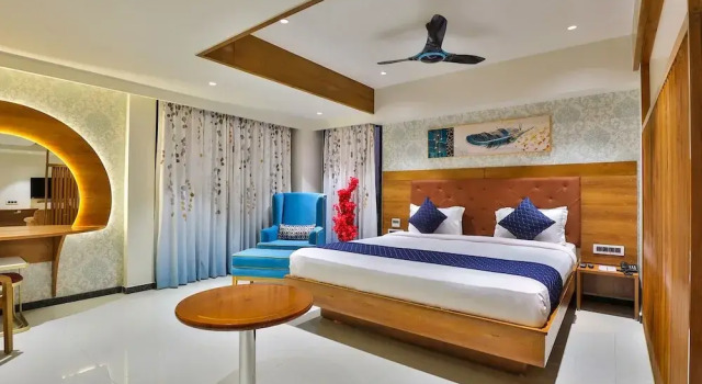 Люкс Luxury FabHotel Prime Empyrean