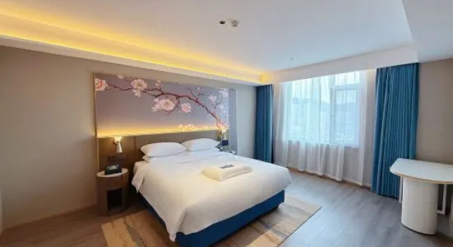 Люкс Deluxe Kyriad Marvelous Hotel (Chaoyang Wanda Plaza North Pagoda Murong Street Branch)
