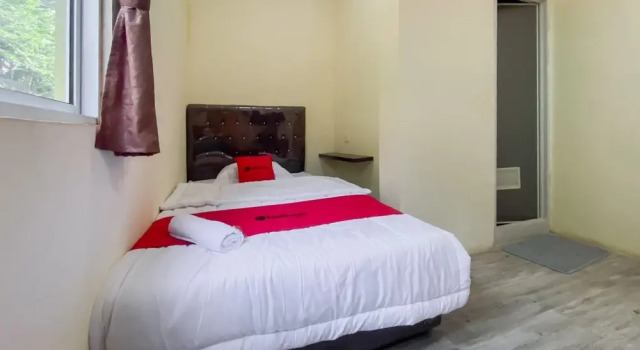 RedDoorz @ Cikitsu Batam