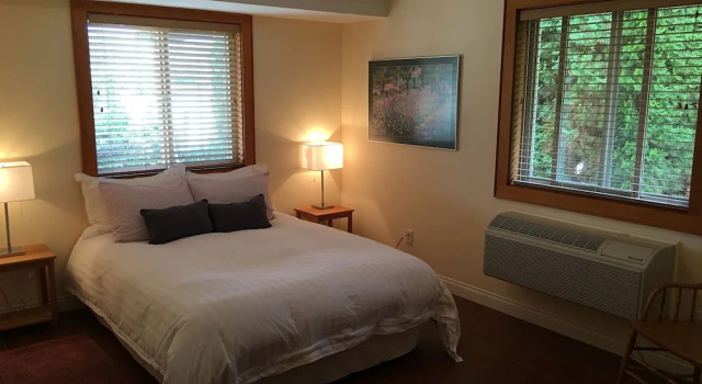 Номер Standard All Seasons Bed & Breakfast
