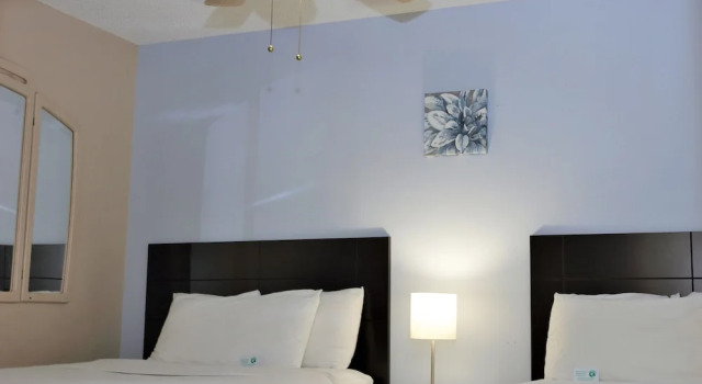 Четырёхместный номер Standard Victoria Palms Inn and Suites
