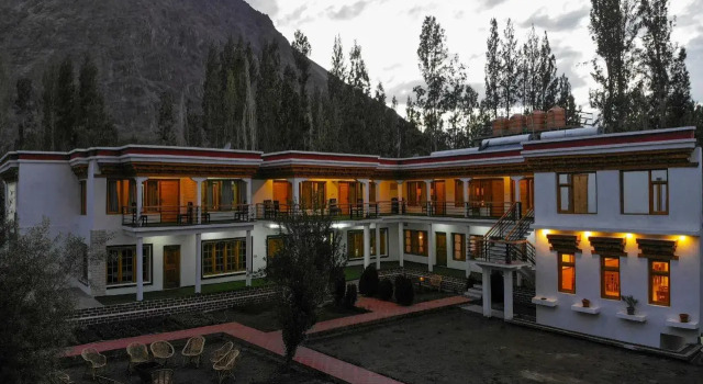 Hotel Nubra Residency - Hunder