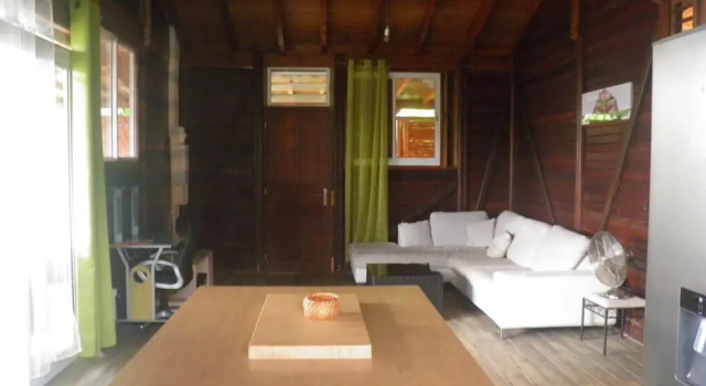 House With 2 Bedrooms in Petit-bourg, With Wonderful Mountain View, Enclosed Garden and Wifi, Buchen Sie Ferienhaus Petit-Bourg Basse-Terre