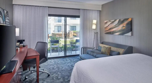 Standard Zimmer Courtyard by Marriott Indianapolis Castleton
