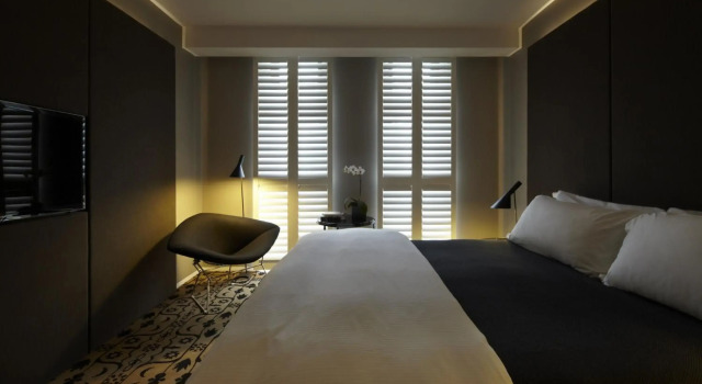Burbury Hotel & Apartments