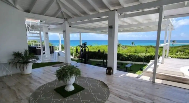 Вилла Unique Rare Villa! Retreat Style, Full Sea Views With Private Pool & Hot Tub! 3 Bedroom Villa by RedAwning