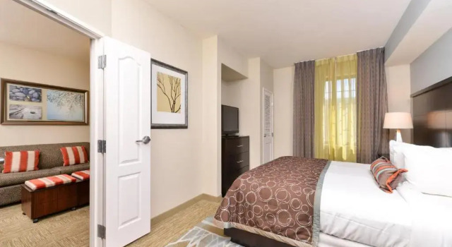Люкс с 2 комнатами Staybridge Suites San Antonio Lackland AFB Area by IHG