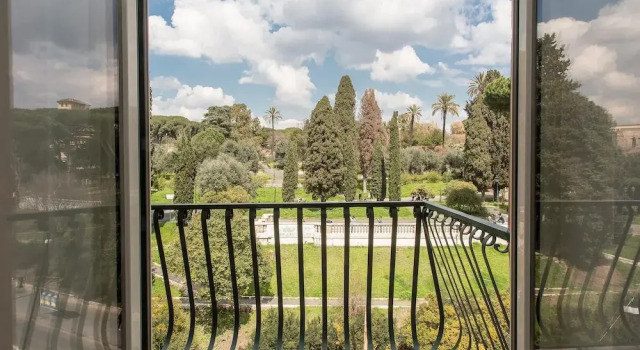 Апартаменты с балконом Rental In Rome Colosseum View Luxury Apartment