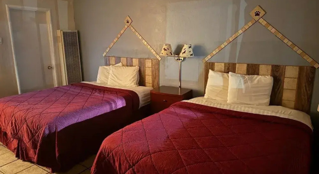 Четырёхместный номер Standard Cinderella Motel
