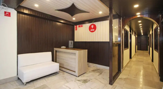 OYO 8991 near Mall Road, Rezervovat Hotel Nainital Uttarakhand