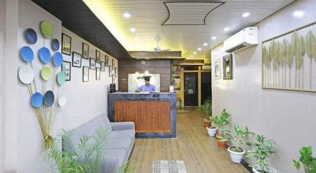 Hotel Infinity Near Delhi Airport, Забронировать Отель Отели Нью-Дели с завтраком, Завтраки